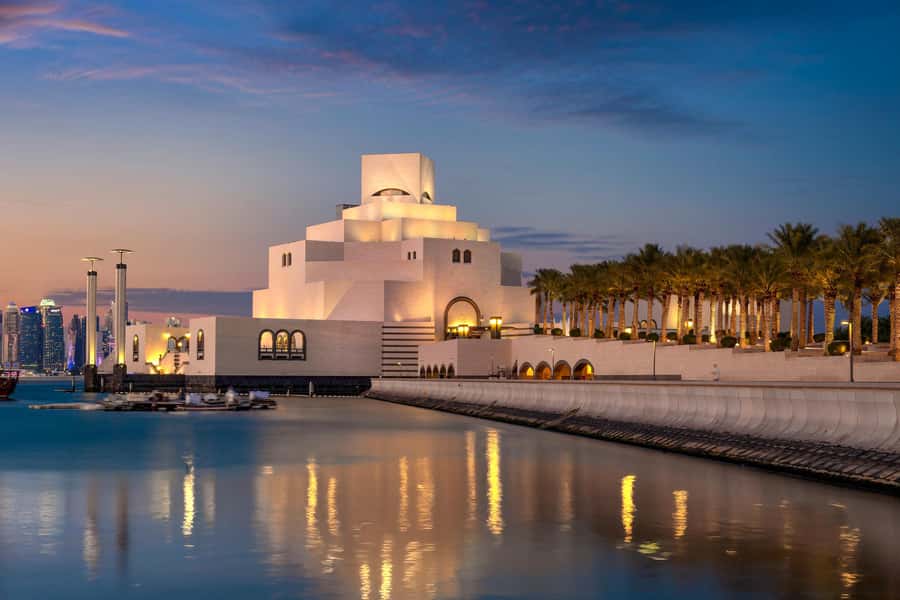 City tour in Doha with local guide - The Pearl Qatar: polished waterfront living