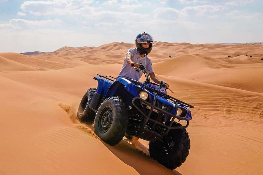 Desert Safari Dubai with Camel Ride, Sandboarding & Dinner - The desert day in six useful points