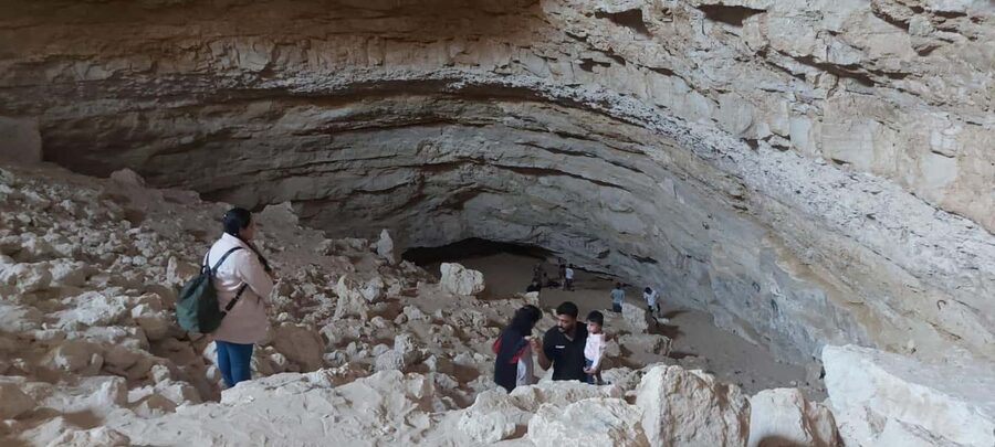 DOHA: A visit to the Singing Dunes & the Misfir Sink hole - Key points to know before you go