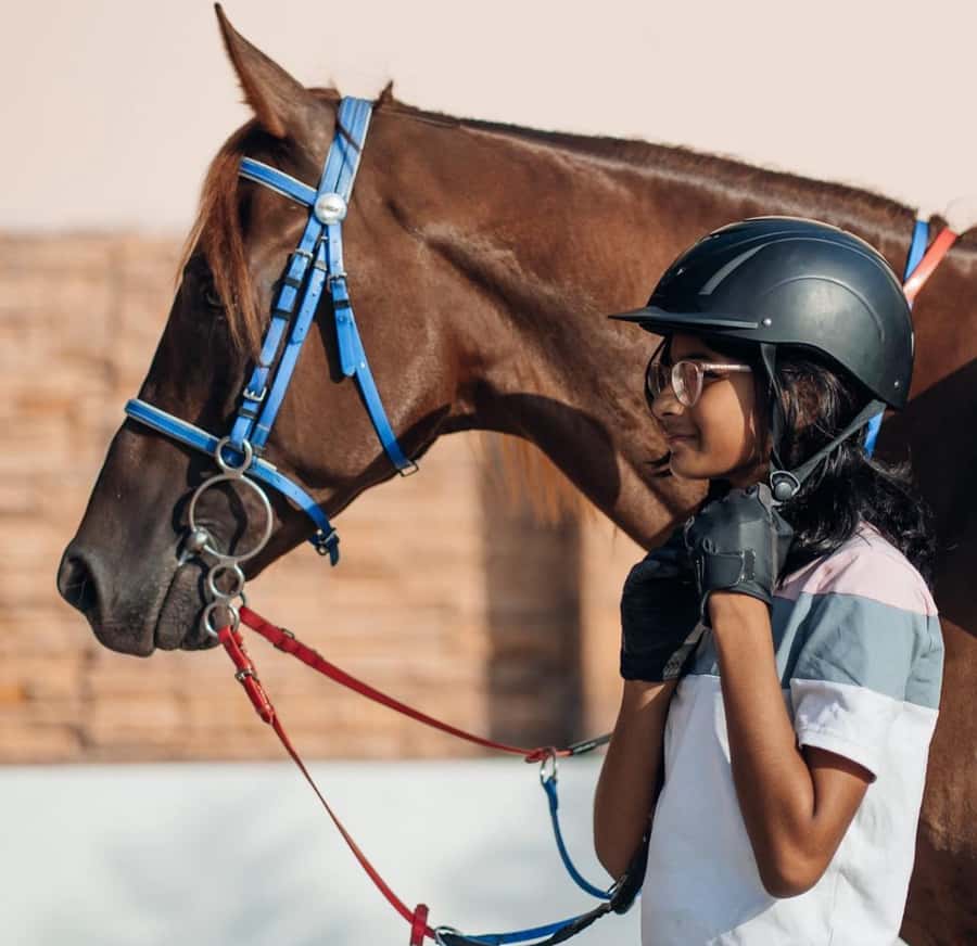 Doha : Arabian Horse Ride Experience With Pickup & Drop Off - Riding into the open desert