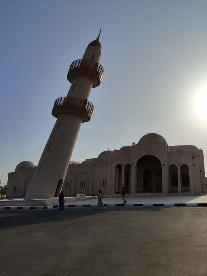 Doha Camel Racing Track: Oryx Farm & Sheikh Faisal Museum. - The Equestrian Club question
