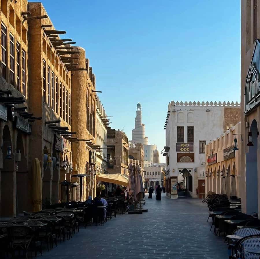 Doha: City Tour,Corniche,Souq Waqif,The Pearl,and Katara - Katara Cultural Village in Thirty Minutes