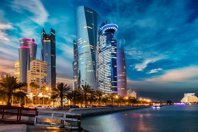 Doha City Tour: Guided Tour to Souq Waqif, Katara, Pearl Island - What this Doha tour gets right