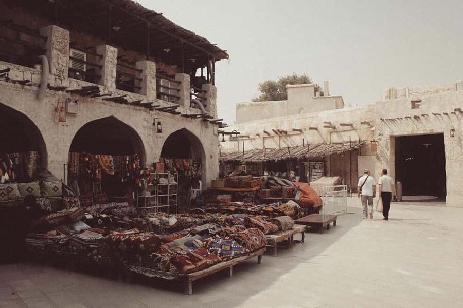 Doha: City Tour to Souq Waqif, Katara, Pearl Qatar, Museum. - Starting with the National Museum’s desert rose design