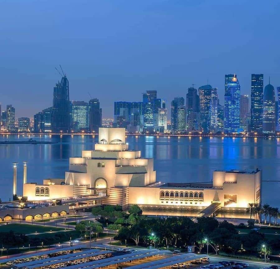 Doha City tour with Traditional Arabic Meal - Starting in Doha with an air-conditioned 4x4