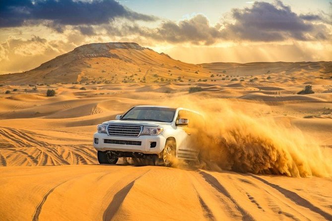 Doha: Combo City Tour & Desert Safari with Pickup drop-off - Reading Doha at Souq Waqif