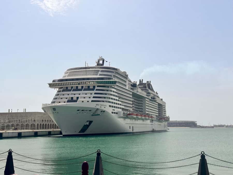 Doha: Desert safari + FREE camel ride from CRUISE TERMINAL - From Old Doha Port to the golden dunes