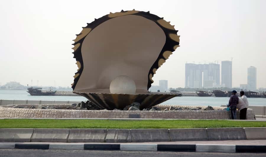 Doha: Doha city tour & Dhow boat cruise (4 or 8 hrs option) - The Corniche and Doha’s skyline