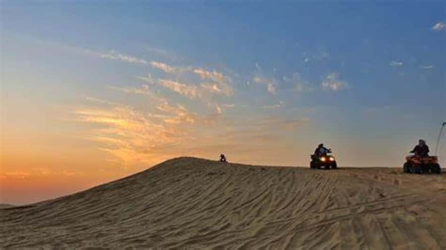 Doha: Full-Day Desert Safari, Dune Bashing & BBQ Dinner - Reaching Qatar’s Inland Sea