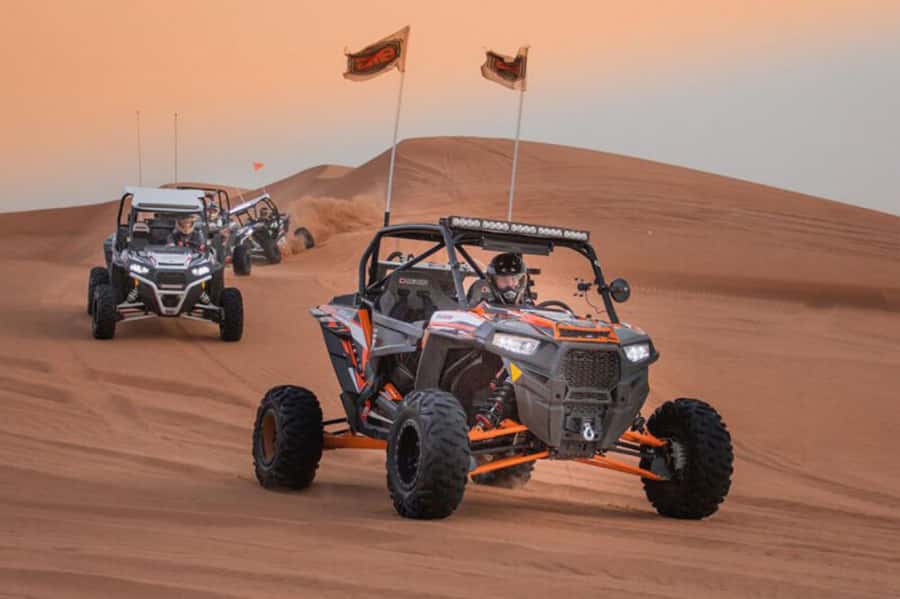Doha: Golden Horizons: Desert Sunrises and Sunsets - The best parts at a glance