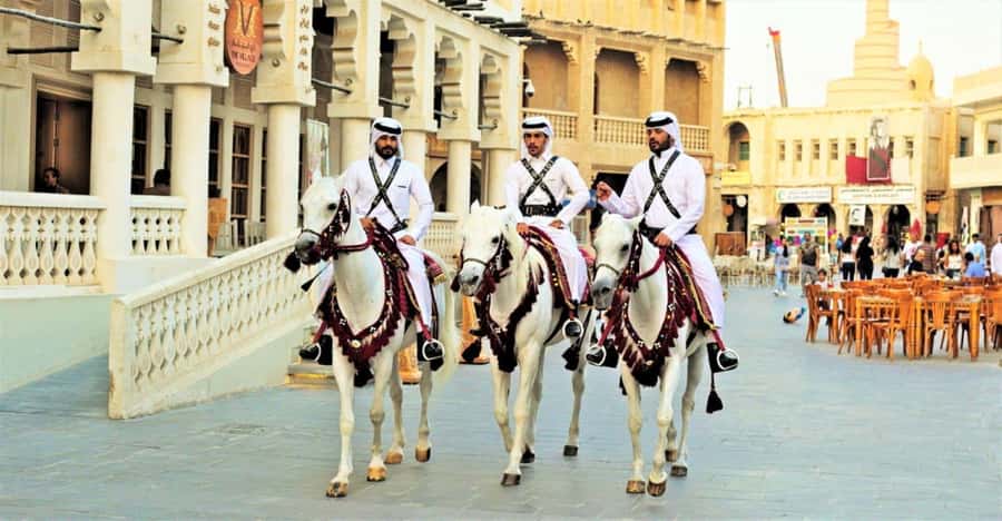 Doha Guided City Tour to Souq Waqif, Katara, & Pearl-Qatar - Why this four-hour route works well