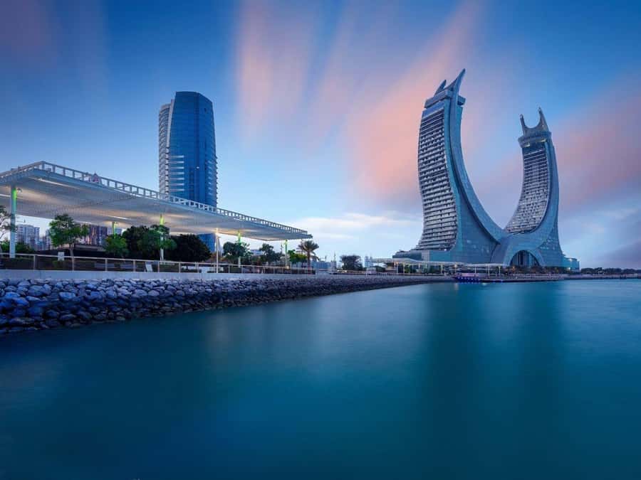 Doha: Guided City Tour with Souq Waqif and The Pearl Qatar - What this Doha tour is really designed to do
