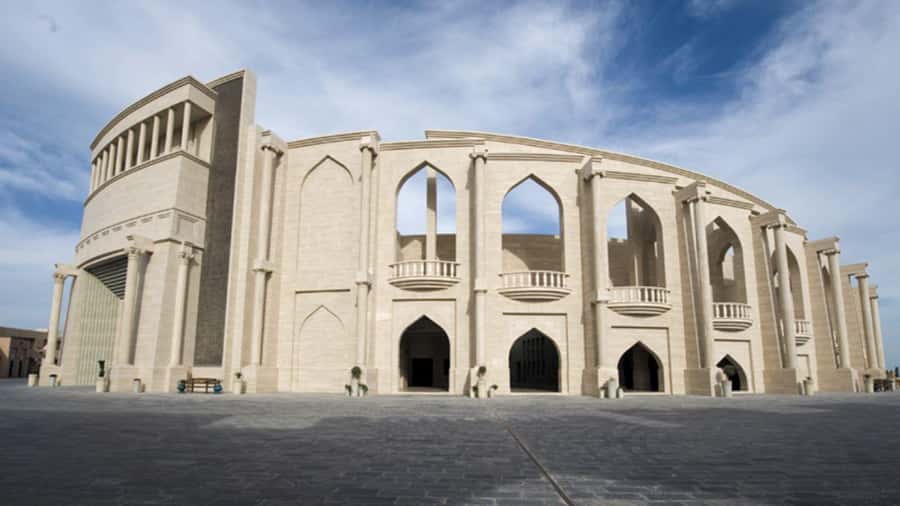 Doha: Guided City Tour with Souq Waqif and The Pearl Qatar - Katara Cultural Village brings art and public life together