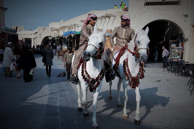 Doha: Iconic Sights, Culture & Museum of Islamic Art Tour - Souq Waqif: the most atmospheric hour and 15 minutes
