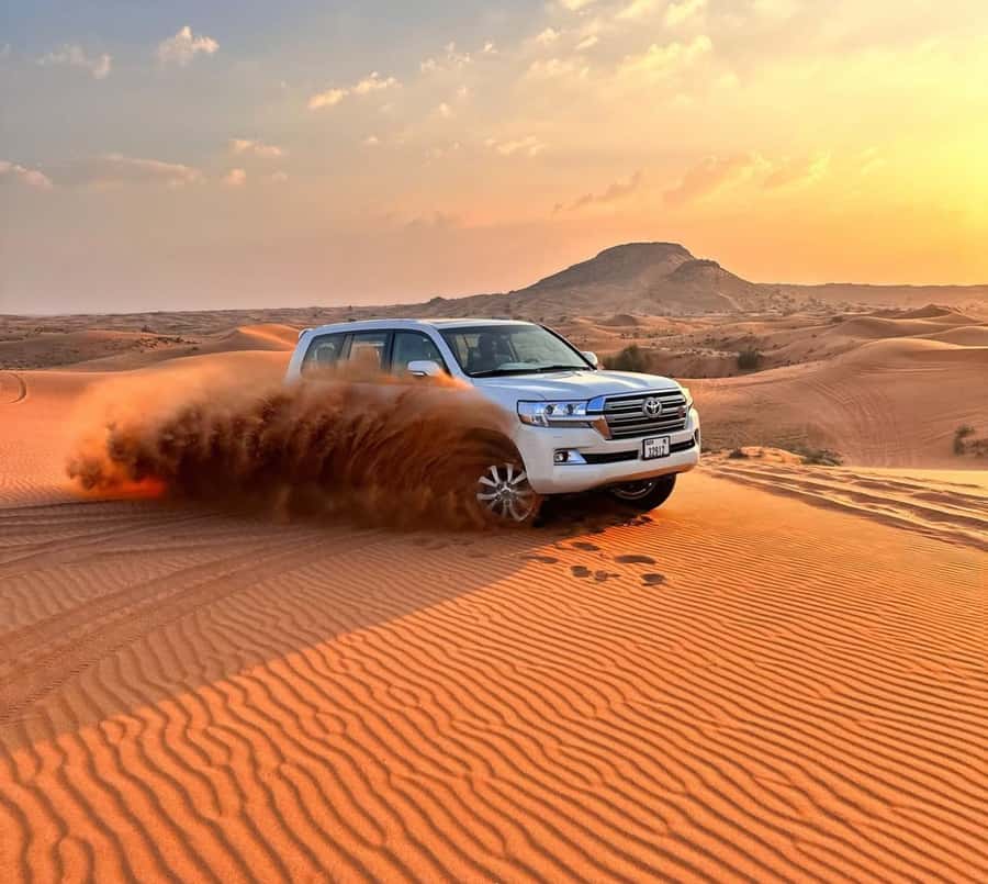 Doha: Inland Sea Desert Safari with Sunset & Sunrise Views - Sunset and sunrise: choosing the right light