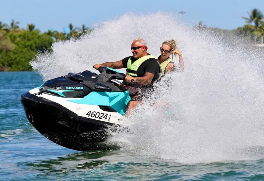 Doha Jet Ski Adventure – Ride the Arabian Waves - Who will enjoy this experience most?