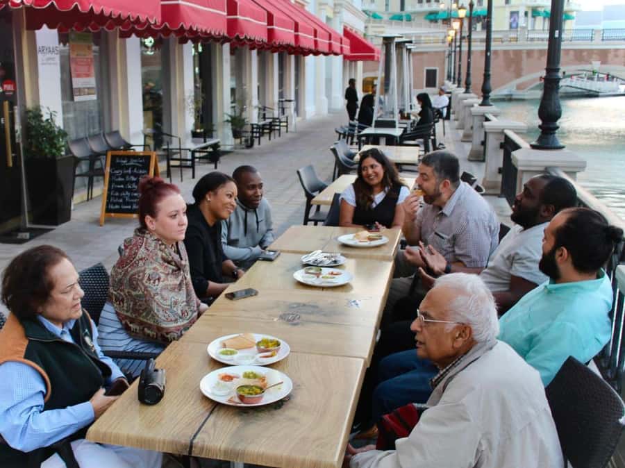 Doha: Pearl & Gewan Islands Food & Boat Tour with 7 Tastings - Porto Arabia: marina views and a local street-food ritual