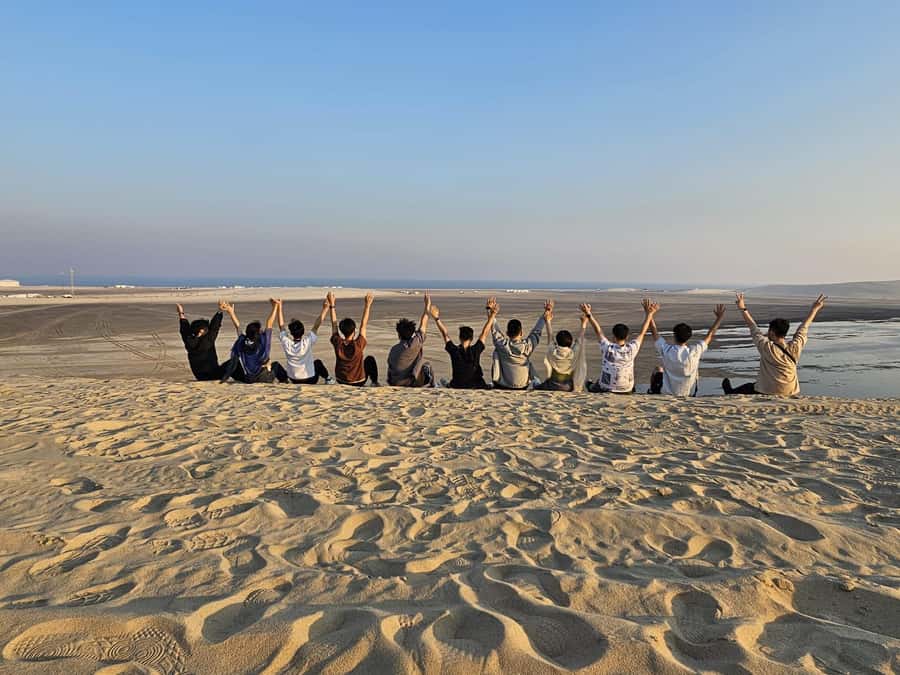 Doha Qatar: Airport Layover or Transfer Desert Safari. - From the terminal to the open desert