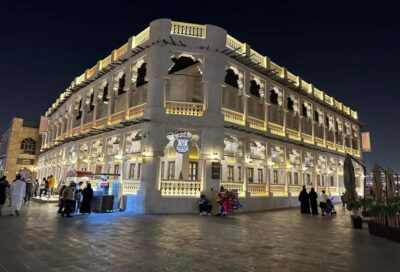 Doha Qatar: City highlights & Gondola Ride in Villaggio Mall