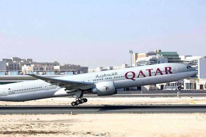 Doha, Qatar : Private Airport Transfer 24/7 - The driver and vehicle experience