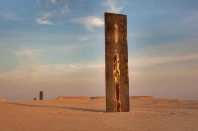 Richard Serra Sculpture,Mushroom Hill,Camel Race Track