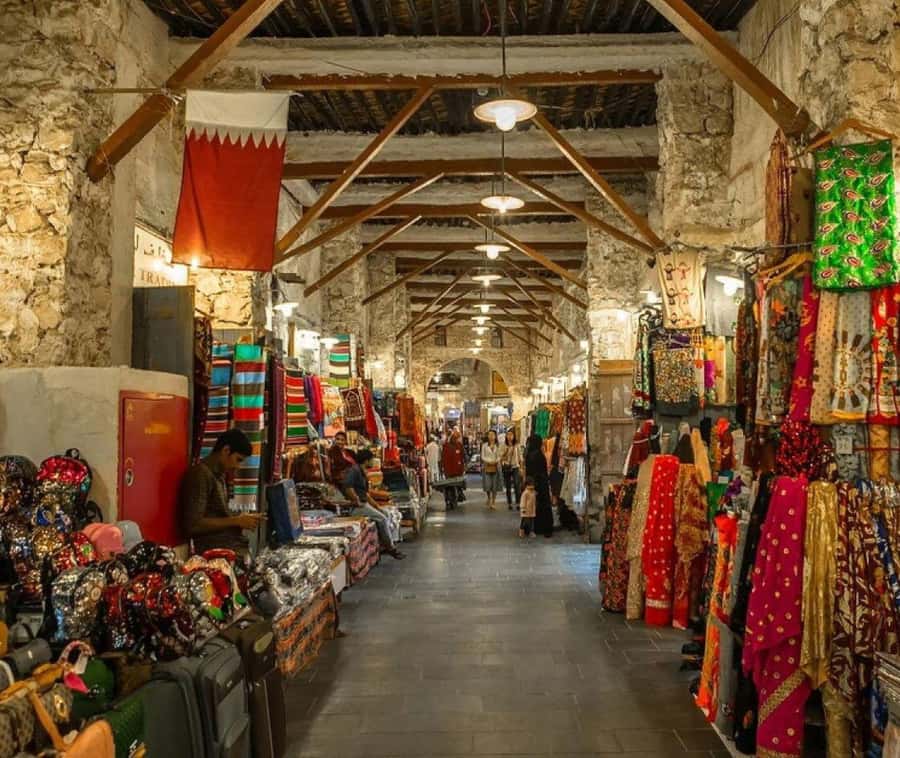 Doha: Souq Waqif Tour & Curated Walk with Guide - Following the scent of spices and perfumes