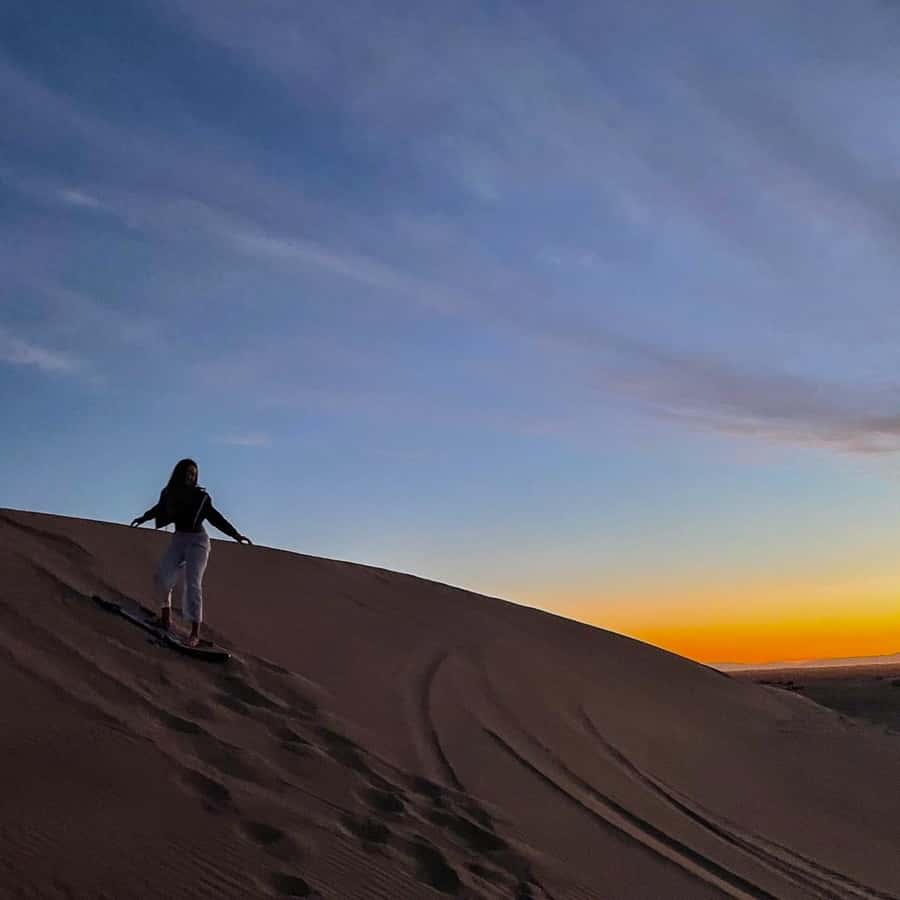 Doha: Sunset Safari, Dune Bashing, Sandboarding & Camel Ride - Who should book this experience