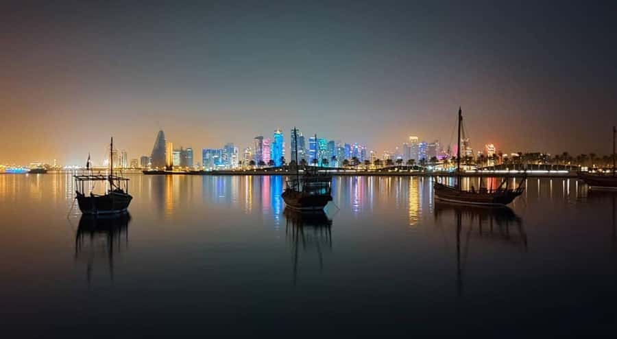 Doha: Traditional Dhow Cruise With Optional Arabic Dinner - Choosing the dinner option