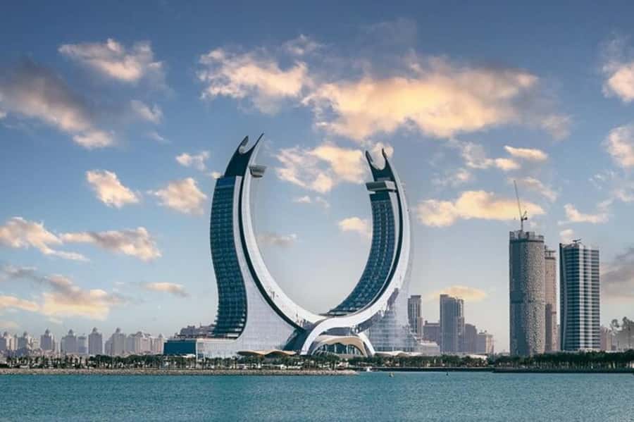 Doha: Visit Katara, Pearl, Souq Waqif, Museum, Cornishe - Souq Waqif: begin with Doha’s traditional face