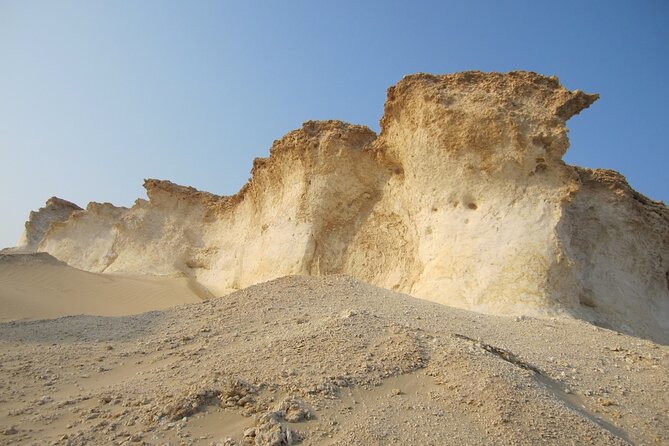 Doha West Qatar Richard Serra Sculpture, Mushroom Rock Tour - Timing, weather, and what to bring