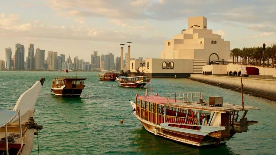 Exclusive Doha Private Dhowcruise & Cornichewalk With Sunset - Walking the Doha Corniche after the cruise