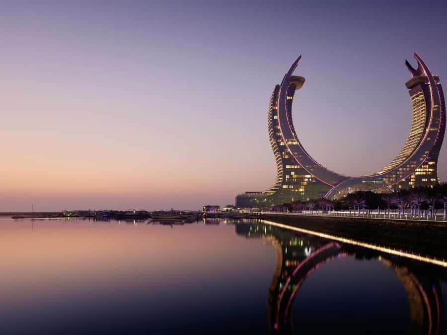 Explore City Tour for Airport Transit and Cruise Travelers - The Doha Corniche and the Arabian Gulf
