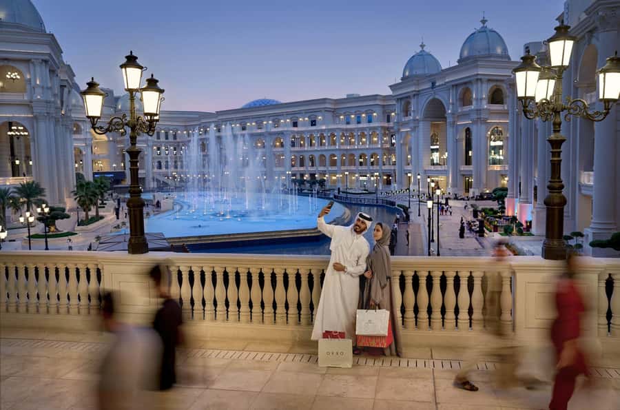Explore City Tour for Airport Transit and Cruise Travelers - West Bay and Doha’s modern skyline