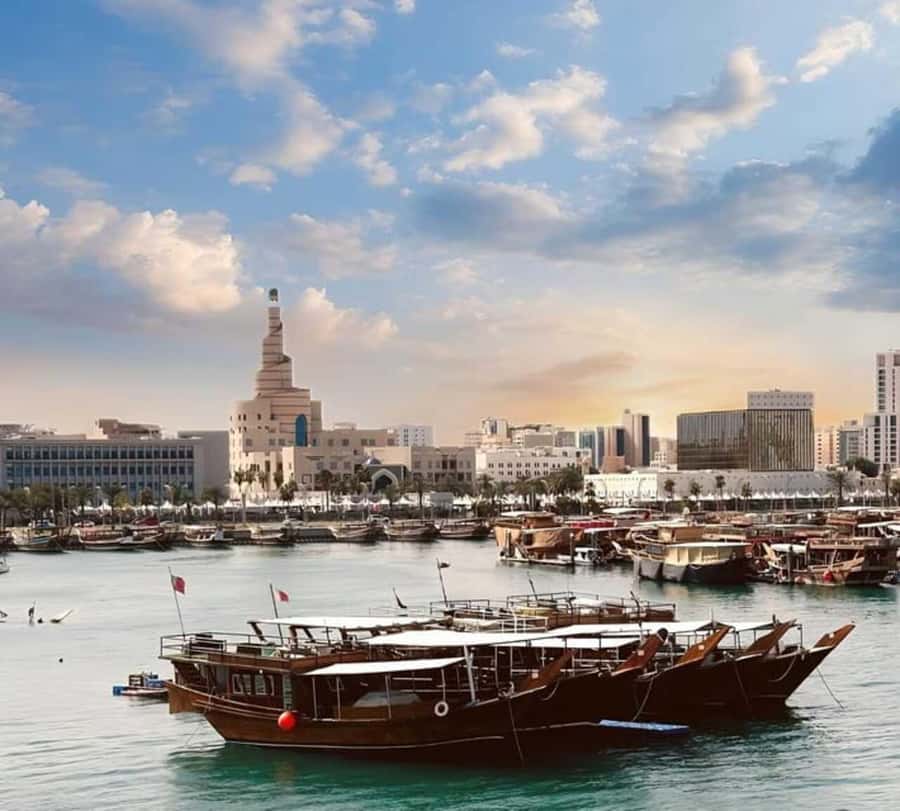 "Explore Doha: 4-Hour City Highlights Tour." - Souq Waqif: 45 minutes among traditional shops