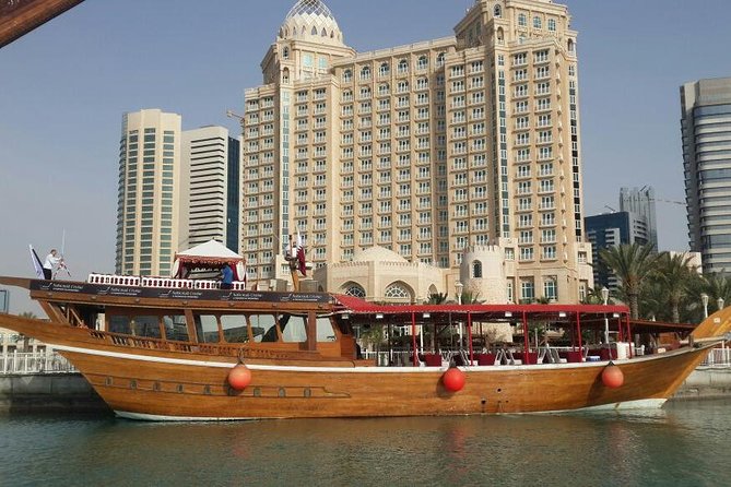 Explore Doha City In 4 hrs - The Pearl Monument In Five Minutes