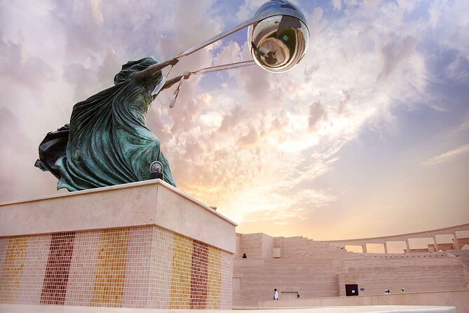 Half Day Doha City Tour with Lunch or Dinner - Doha Corniche and West Bay: A Drive With a View