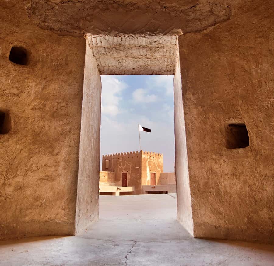 North Qatar: history and nature in a unique tourist trip - Leaving Doha in an air-conditioned 4x4