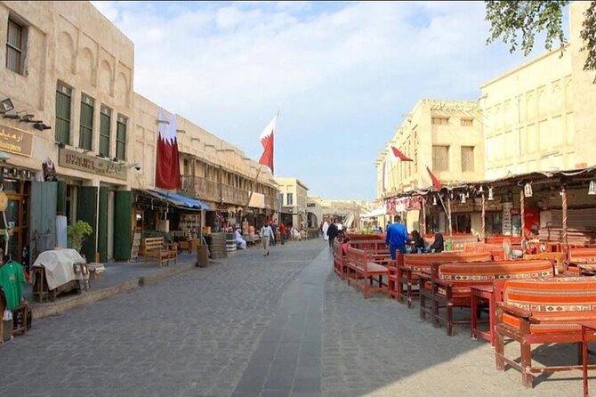 Private City Tour with Certified Tour Guide in Doha - The Pearl Island and its polished waterfront