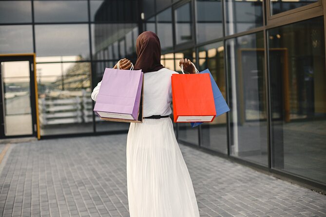 Private Doha Shopping Tour - Villaggio Mall: Doha’s Venetian-style centerpiece