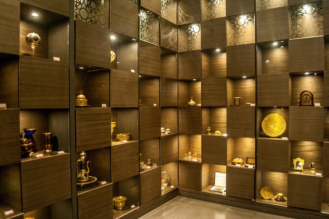 Qatar Museum Tour - What the guide adds to the museum experience