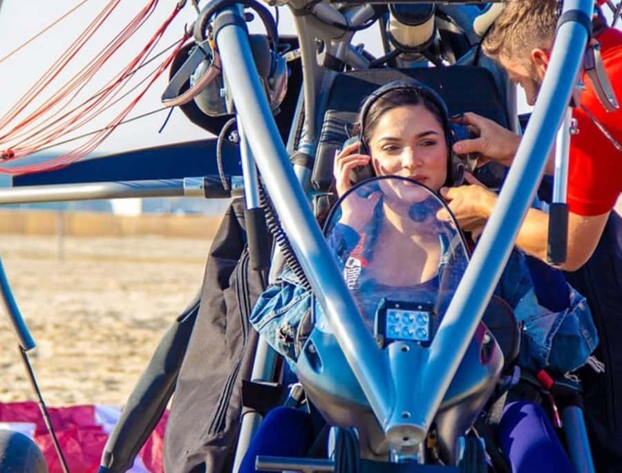 Qatar's Skybound Adventure: Exclusive Private Paratrike tour - A Better Setting for Aerial Photography