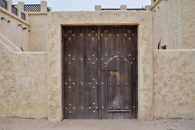 Qatar West Coast tour, Zekreet, Richard Serra Sculpture, Mushroom Rock Formation - Is $82 per person good value?